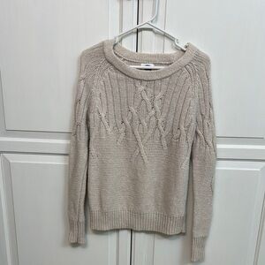 Old Navy Cream Cable Knit Crew Neck Sweater